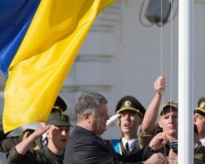 На Порошенка здійснювали кілька замахів: документ
