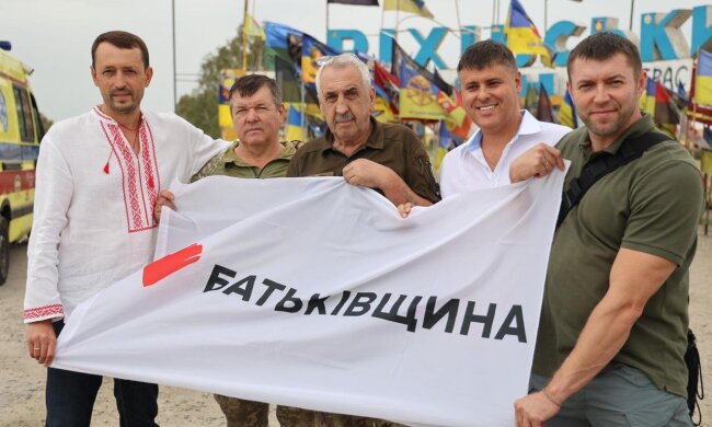 ВО «Батькивщина» передала помощь военным и медикам на херсонское, запорожское и сумское направления