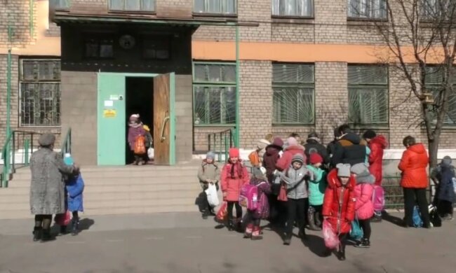 Школа, фото: скріншот із відео