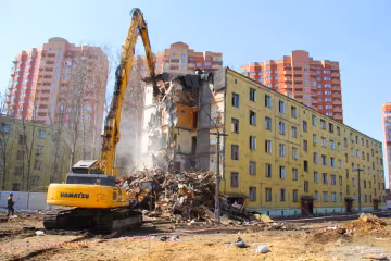 Снос хрущевок: все, что нужно знать, чтобы не остаться без квартиры
