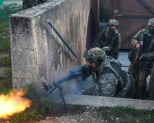 "Пішов на війну у 18 років, навіть не встиг вступити. Хочу бути незалежним", - волонтери врятували наймолодшого героя України