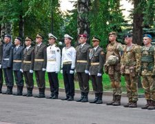 Українські воїни покажуть нову форму на параді (ФОТО)