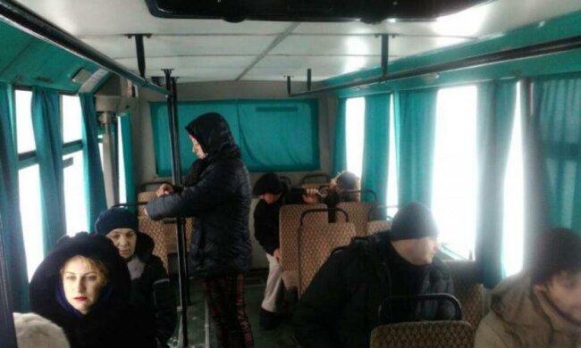 Плакала и трясло: кондуктор поиздевалась над дочерью воина АТО