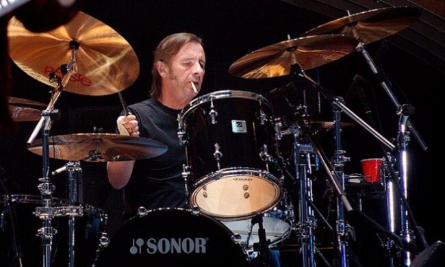 Ударника AC/DC заарештували вдруге за місяць