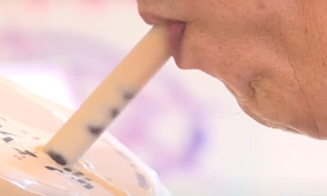 300 каменів у нирках, скріншот: Youtube