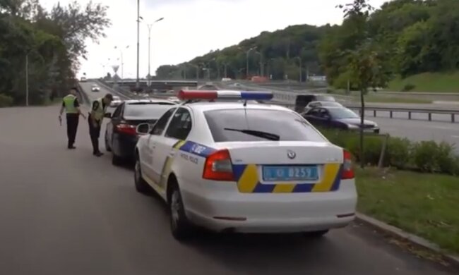 В Киеве пропал светловолосый школьник в синей футболке - особые приметы и фото