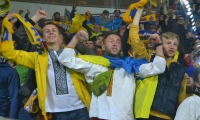 Візи на Євро-2016 уболівальники отримають по «легкому пакету документів»