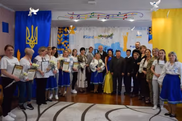Больше чем просто праздник: как в киевском садике учили уважать женщину, которая держит на себе мир