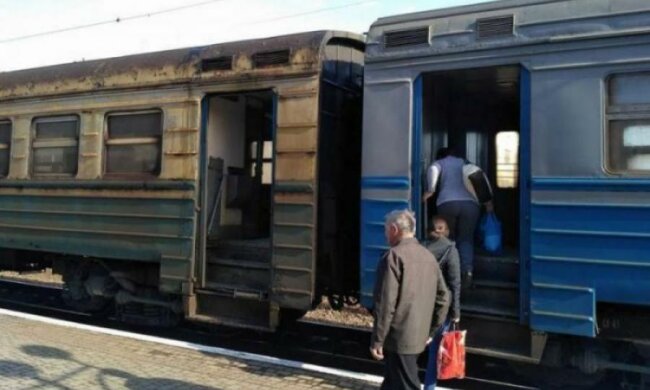 Укрзализныця оснастит вагоны камерами по цене... вагонов