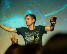 Неугомонный Жадан заставил поклонников краснеть