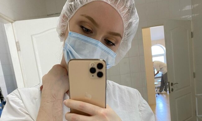 Врач призналась, чем недобропорядочные коллеги запугивают пациентов: "Чаще снимаю, чем ставлю"