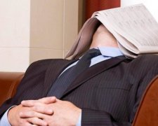 Медики назвали основні переваги денного сну