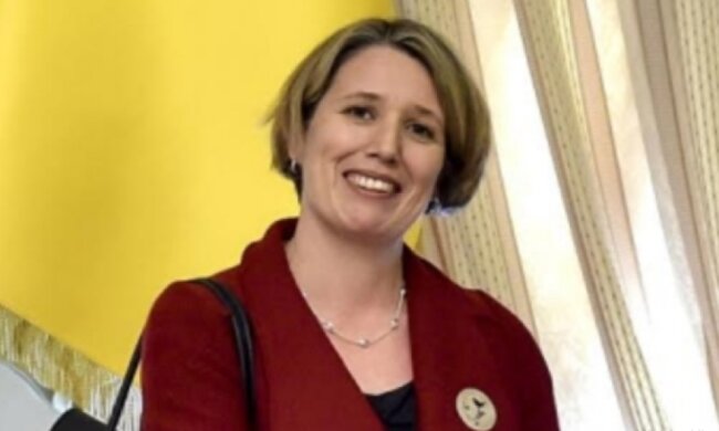 Посол-лесбиянка призналась, что опасалась работать в гомофобной Украине