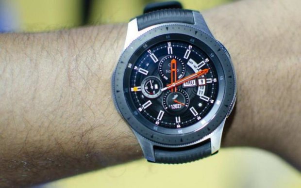 Samsung Galaxy Watch: новые умные часы по цене смартфона