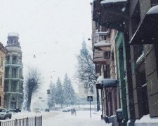 Нереальная красота! Украинский город очаровал заснеженными улицами