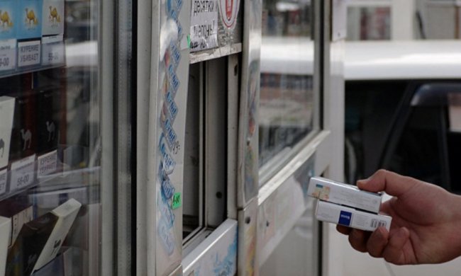 В Україні дорожчають сигарети: пачки по 100 грн