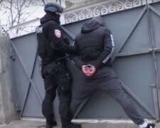 Задержание, скриншот из видео