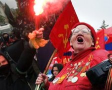 В Україні заборонили комунізм та нацизм