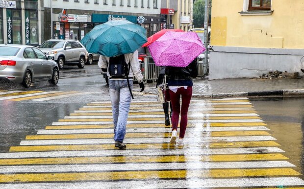 Погода у Києві на 1 жовтня: дощ зіпсує плани українців, запасайтеся дощовиками