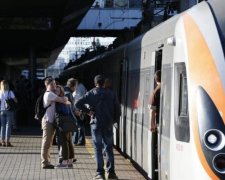 Прага все ближче: як придбати дешевий квиток на поїзд