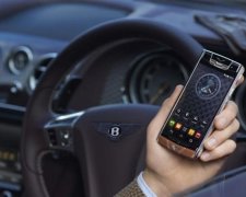 Телефоны Vertu стали доступными даже нищим