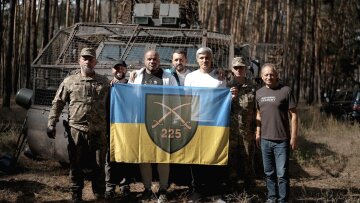 350 місій на передову і тисячі врятованих життів: як Валерій Дубіль допомагає фронту та медикам