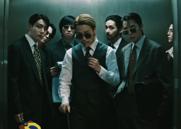 BTS, кадр з кліпу на пісню "2.0"