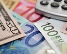 Нові правила обміну валют вигідні лише банкірам