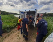 Під Києвом розбився переповнений літак через відмову двигуна: на місці працюють рятувальники, відео