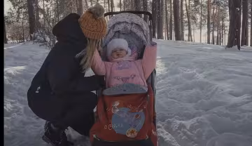 13-летняя школьница родила девочку и стала жертвой жестокой травли: "Шл*ха малолетняя"