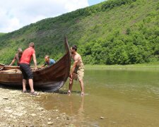 На річці під Франківськом попливуть дракари вікінгів