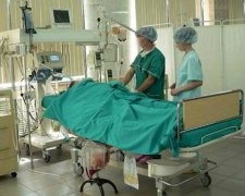 Доки батьки не бачать: 9-річна дитина впала в алкогольну кому