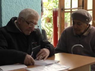 Пенсіонери. Фото: скрін youtube