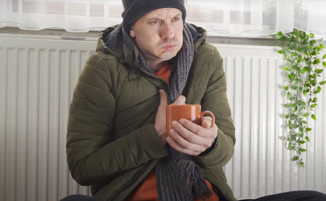 Холодно в квартире. Фото: скрин youtube