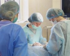 Кумира мільйонів дітей у всьому світі екстрено шпиталювали