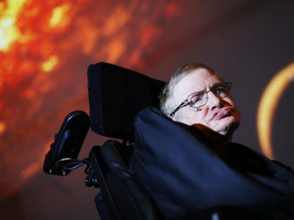 Cтивен Хокинг - гений на инвалидной коляске.