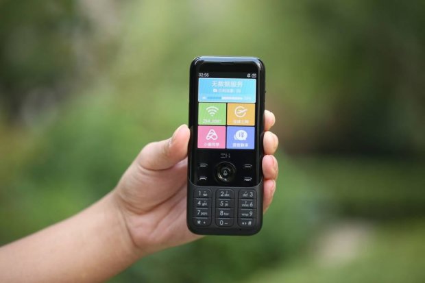 Xiaomi представит самый навороченный кнопочный телефон