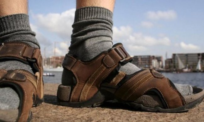 У Києві пройде марш людей в шкарпетках під сандалі