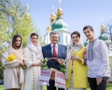 Политики поздравили украинцев с Пасхой