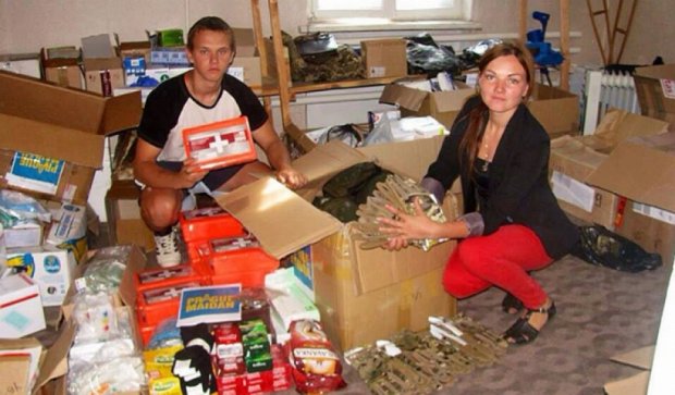 Чеські благодійники передали в АТО речі та солодощі (фото)