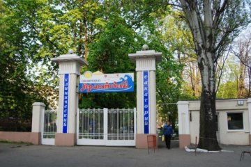 Одеський санаторій атакував натовп в масках: очевидці розповіли подробиці нападу