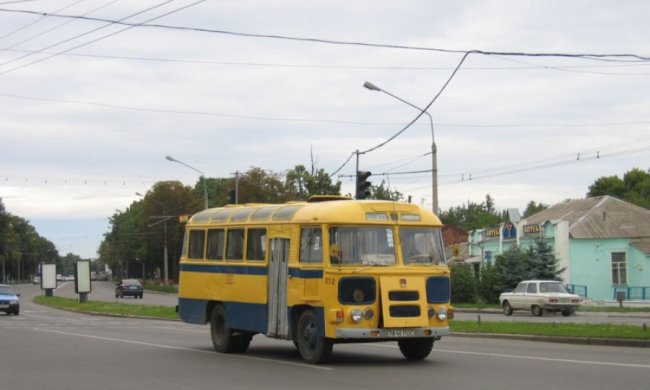 Коммунальщики пытались отдать миллионы за российские автобусы