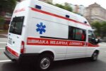Молода харків'янка посварилася з чоловіком і вистрибнула з вікна: хоробрості додала пляшка