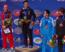 Американцы перепутали гимн России на Чемпионате мира по борьбе (видео)