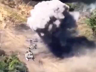Розбита техніка ворога. Фото: скриншот з відео