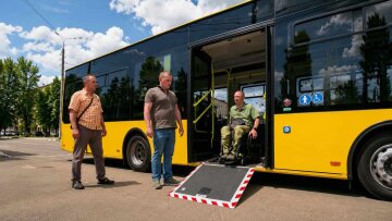 Водії громадського транспорту на тренінгу з безбар'єрності