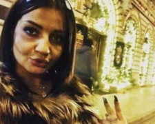 Протащила полицейского на капоте: свою версию "звезда" вещает из России 