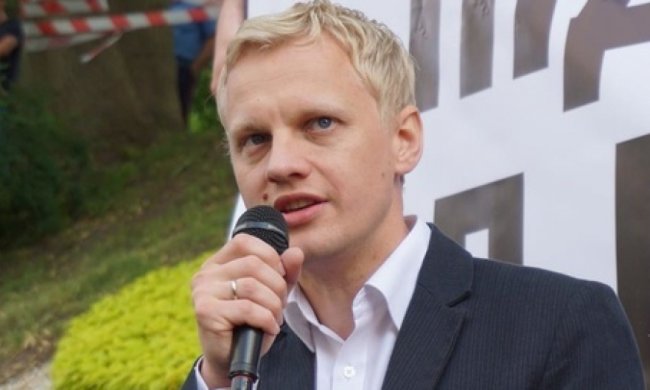 Если Ефремов сядет, то расскажет все про всех - активист Шабунин