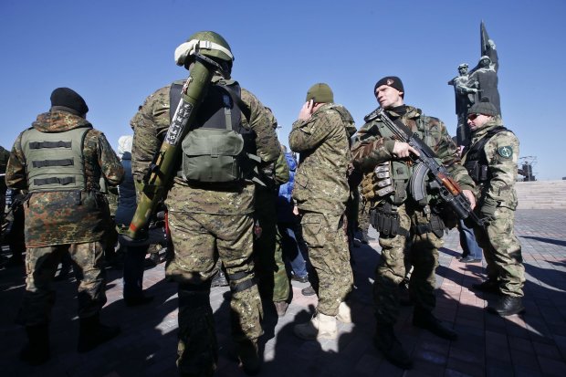 Раптово: після зачисток Донецька свита Захарченка опинилася на підвалі "ДНР"