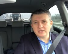 Романенко "остудив" силу народу на прикладі боксерської груші: "Зніміть спочатку тупор**ий закон..."